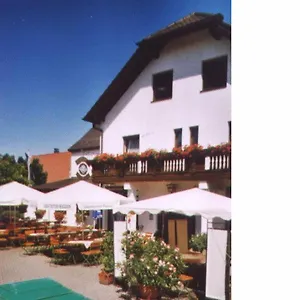 Gæstehus / Goetzfried, Tegernheim