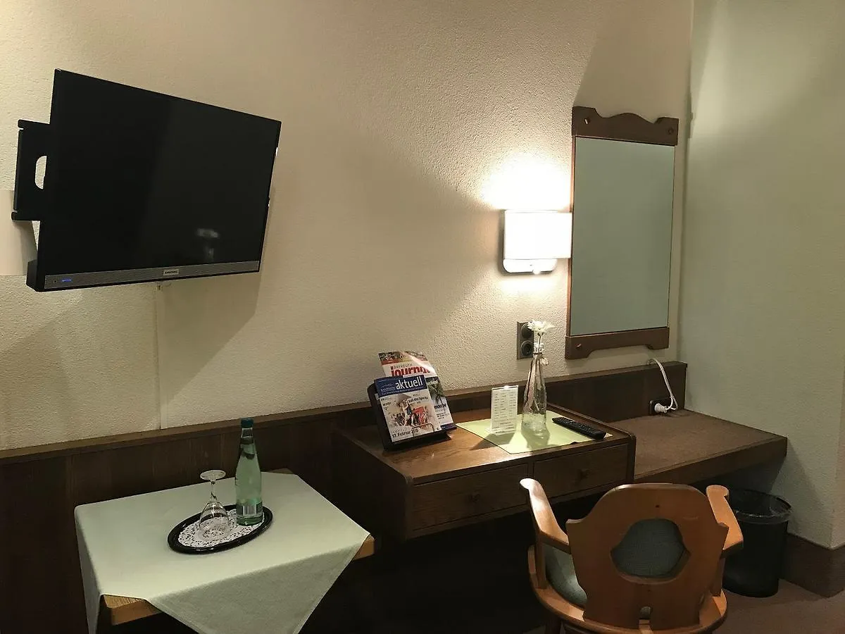 Gasthof & Hotel Goldener Hirsch باد بيرنك ام كيش
